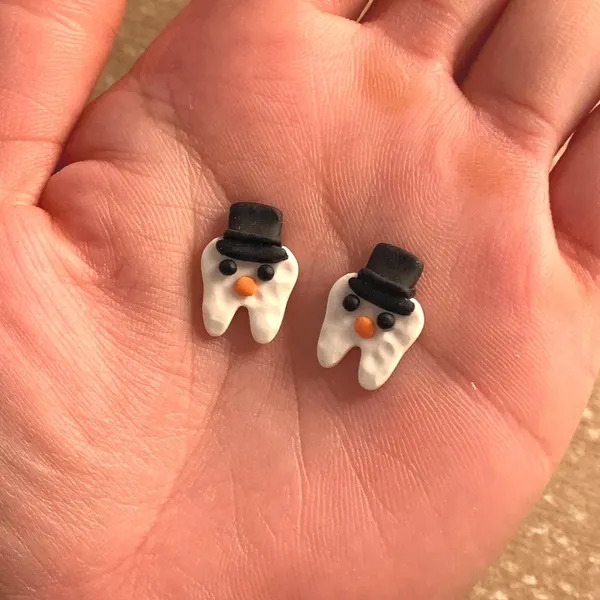Snowman Teeth Earrings